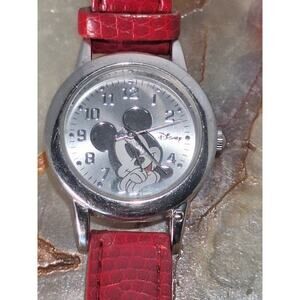 Disney Mickey Mouse Red Strap Quartz Watch MK1018B Accutime Runs Great!